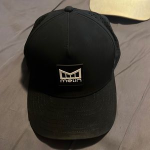 Melin Odyssey Stacked Small